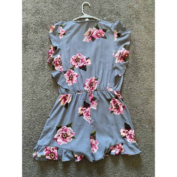 Umgee Women's Large Floral V-Neck Romper - Picture 7 of 10